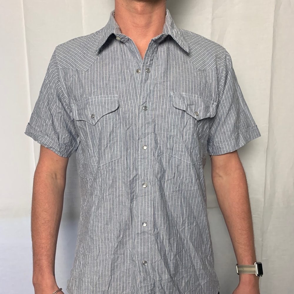 Pearl snap wrangler button up